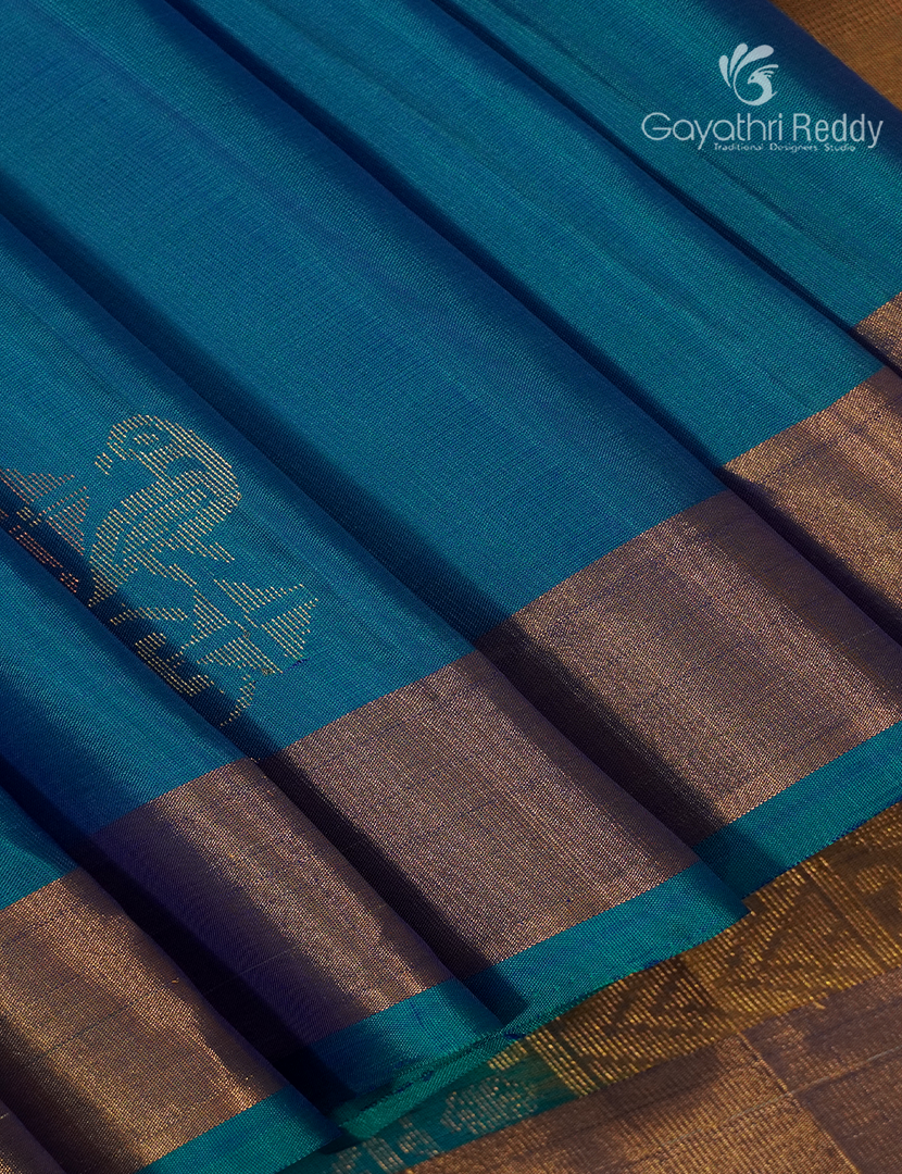 Pure Kanchipuram Soft Silk Saree in Blue and Dry Mehendi
