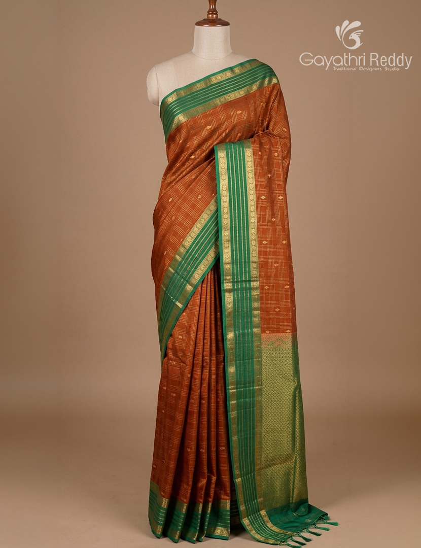 Pure Kanchipuram Vintage Silk Saree in Rust Orange and Green
