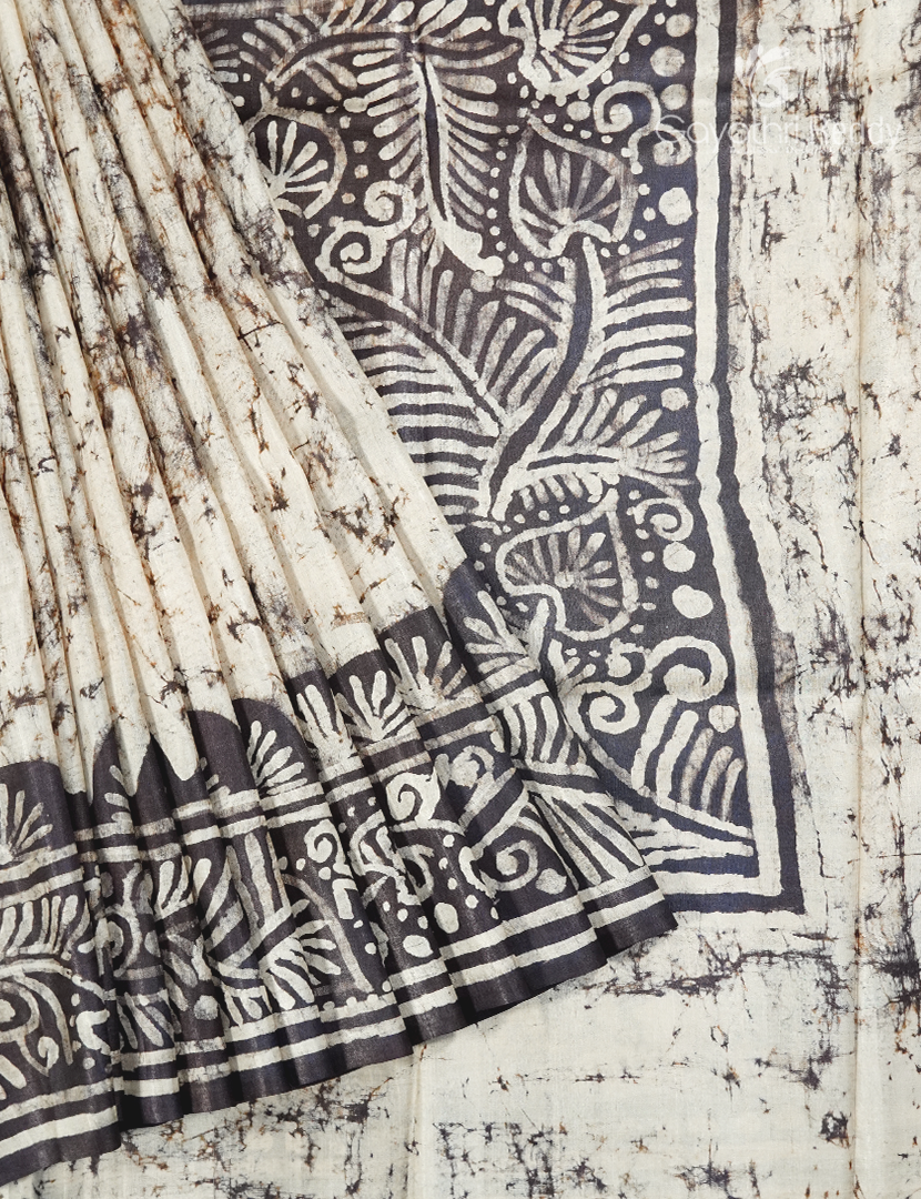 PURE DESI TUSSAR PRINTED SAREE-TS1585
