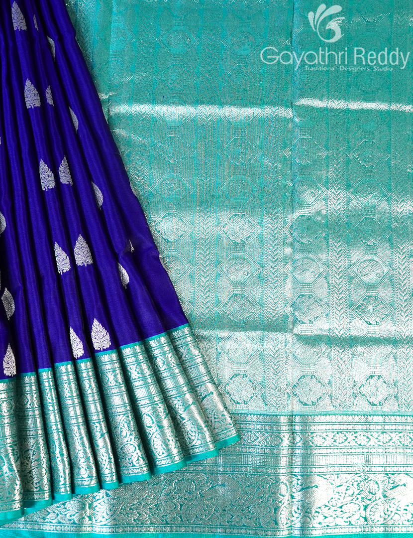 PURE VENKATGIRI PATTU-VP1153