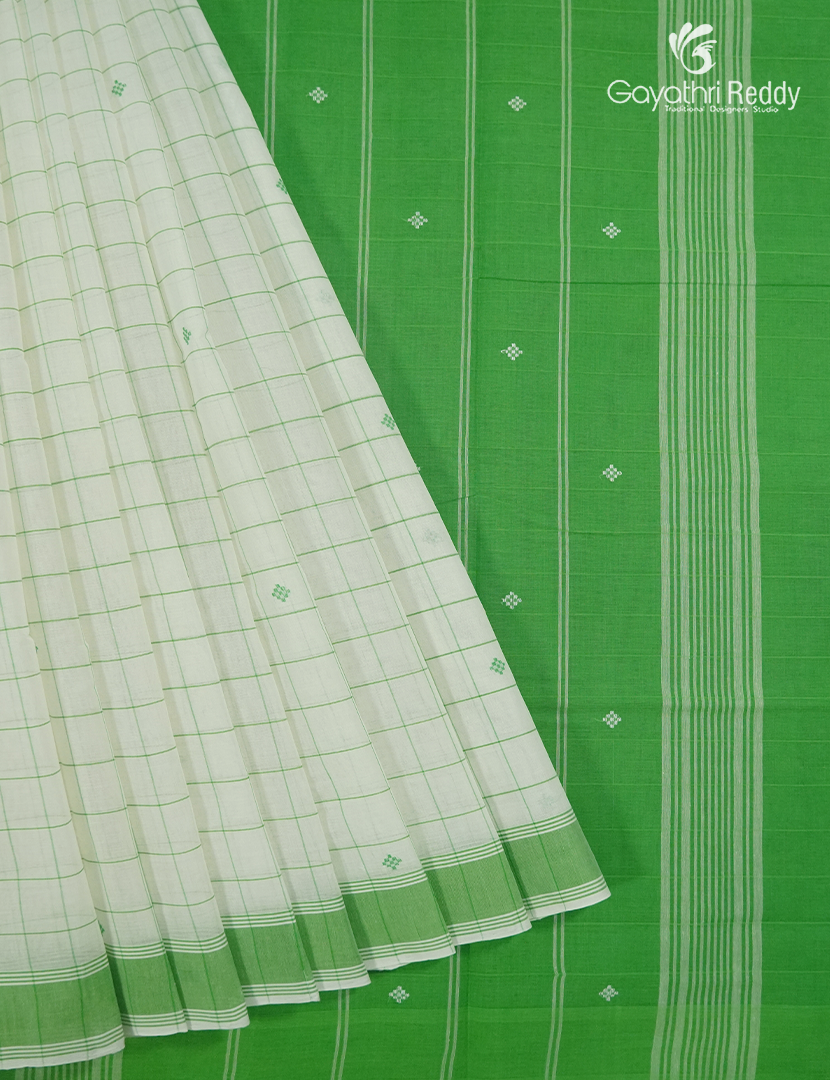 Pure Kanchi Cotton Saree in Cream and Parrot Green