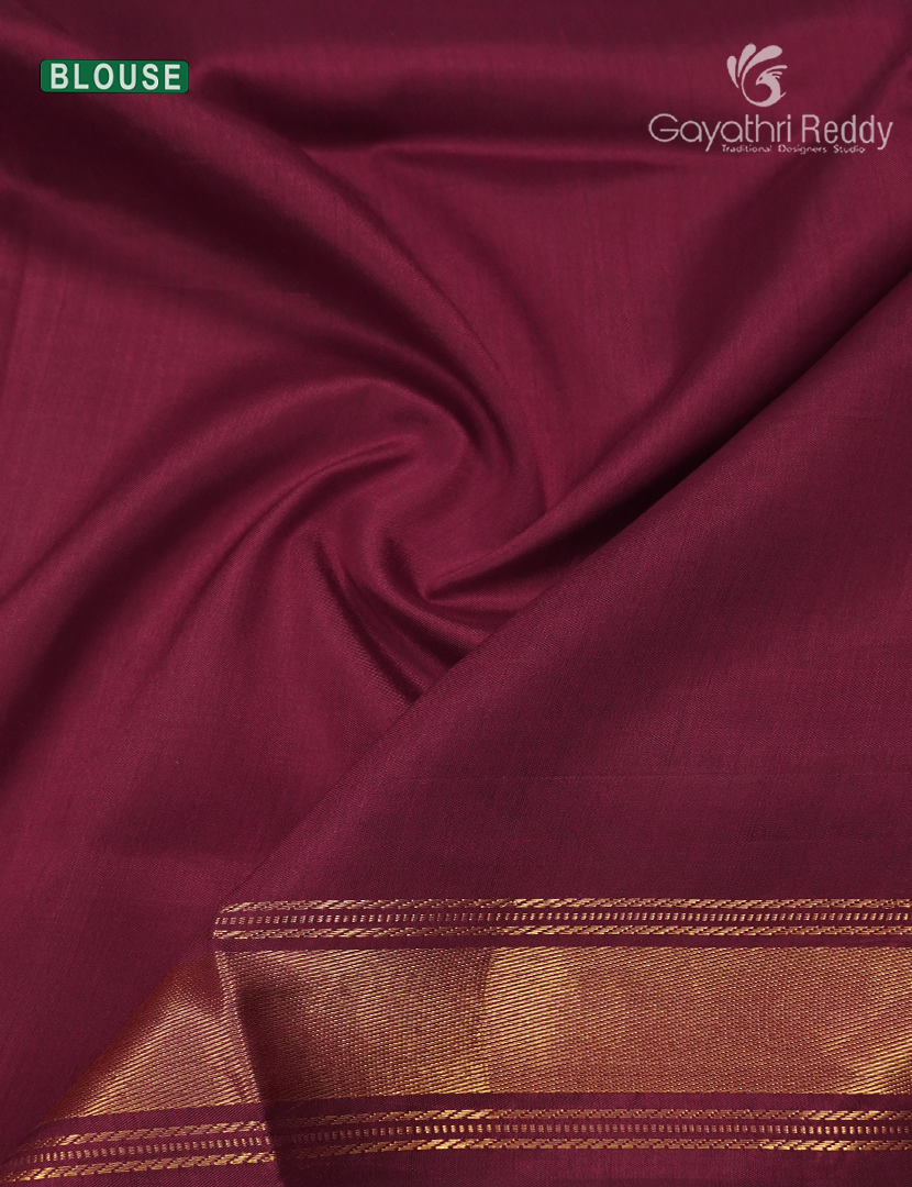Pure Ikat Silk Saree in Onion Pink and Magenta
