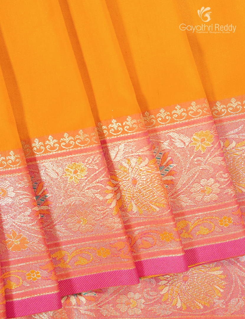 Semi Kanchipuran Silk Saree in Tangarine and Peach Pink