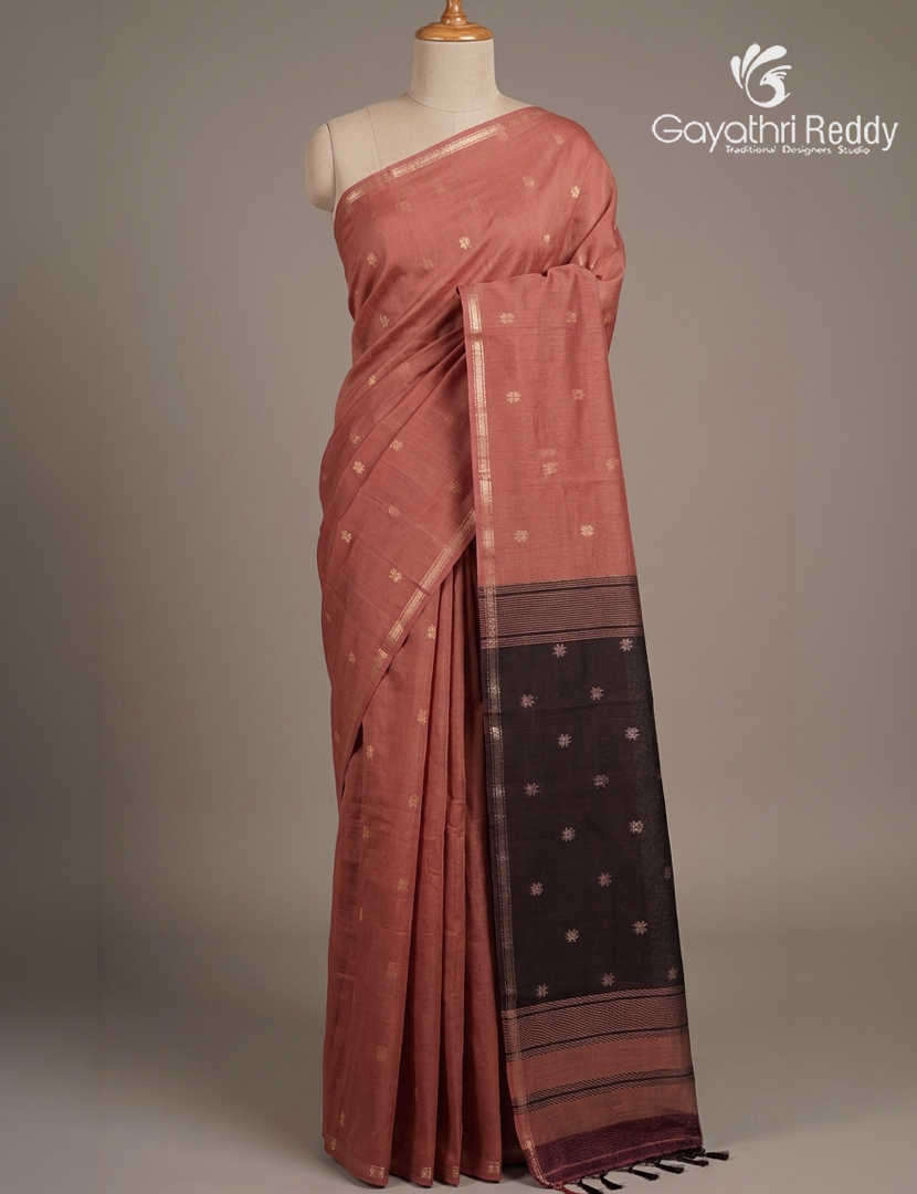 Kanchipuram Sico Saree in Peach and Deep Brown
