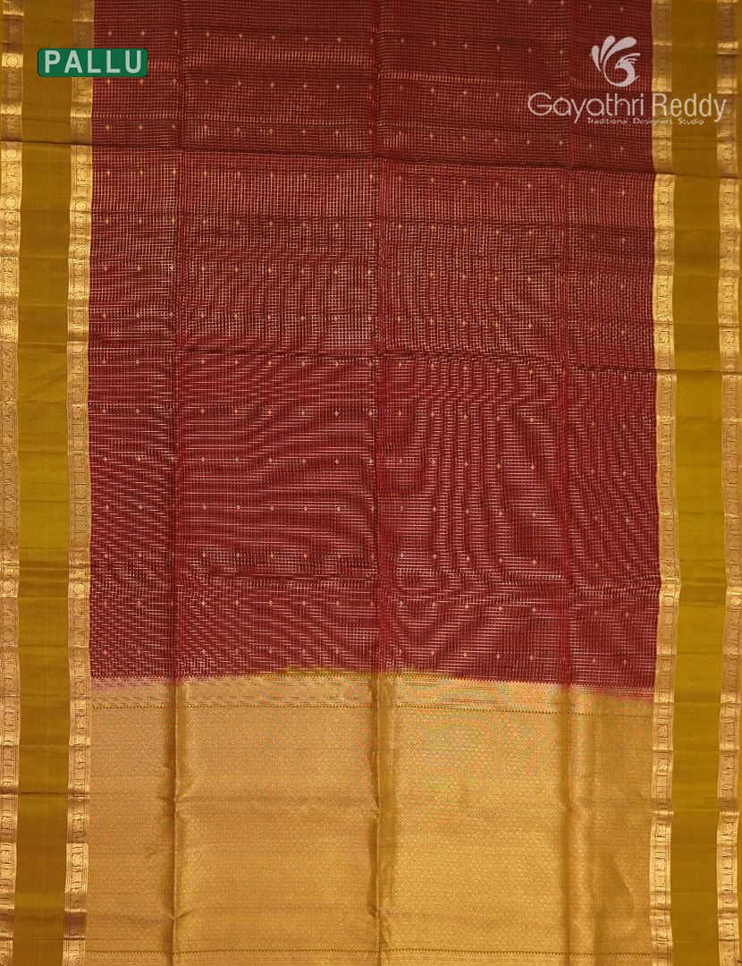 Pure Kanchipuram Vintage Silk Saree in Deep Maroon and Dry Mehendi