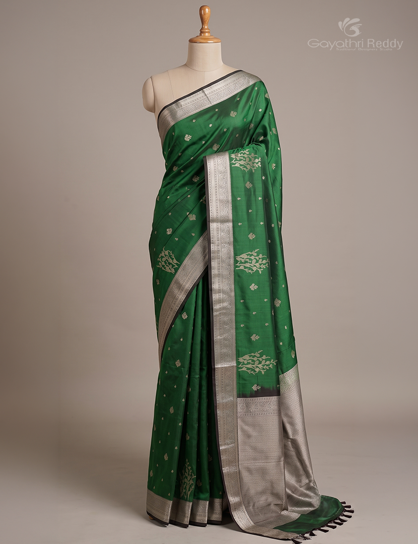 Soft Silk Saree in Mango Green and Deep snuff