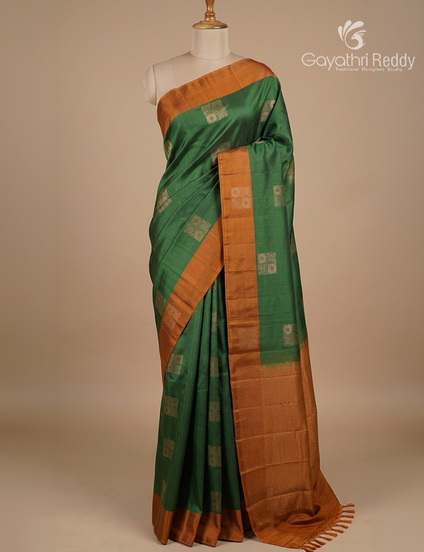 Pure Kanchipuram Soft Silk Saree in Green and Orange
