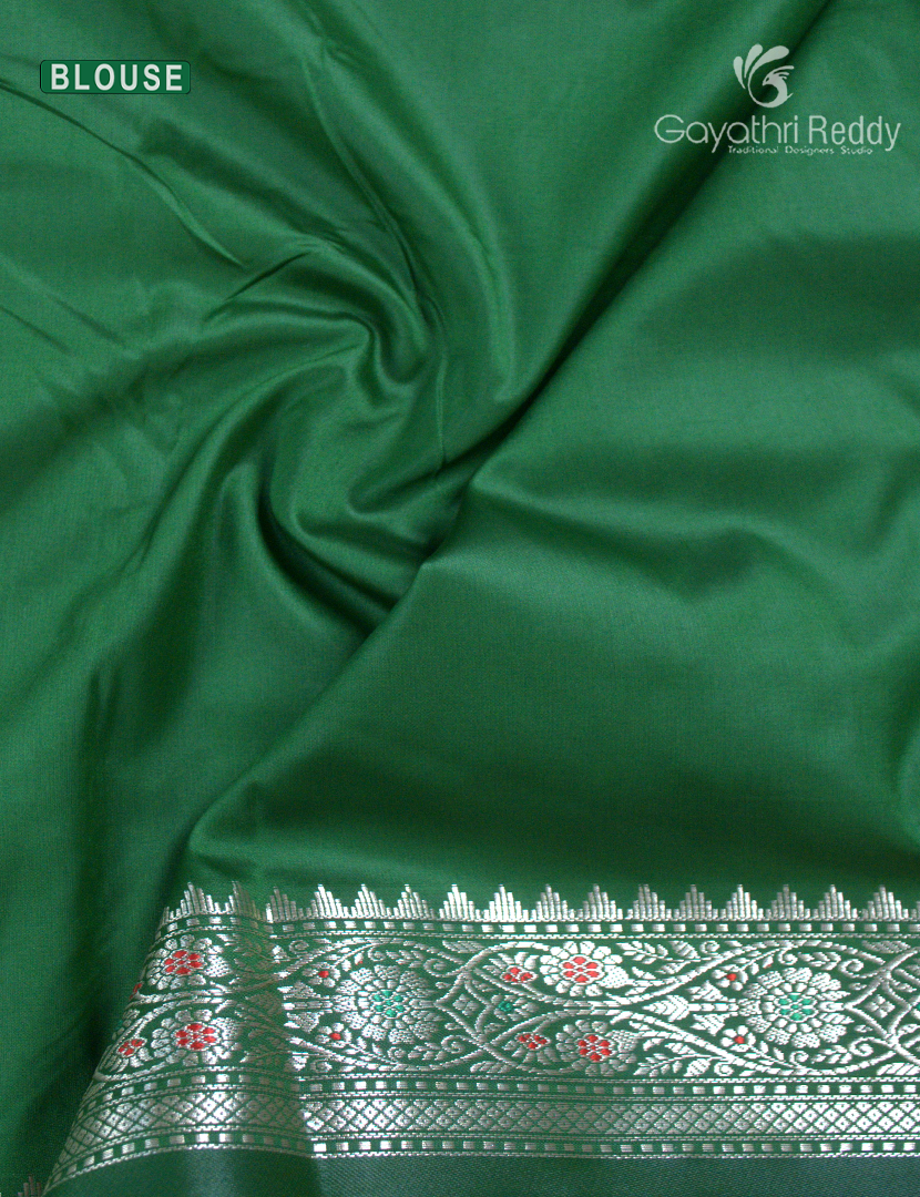 Semi Banaras Katan Silk Saree in Red