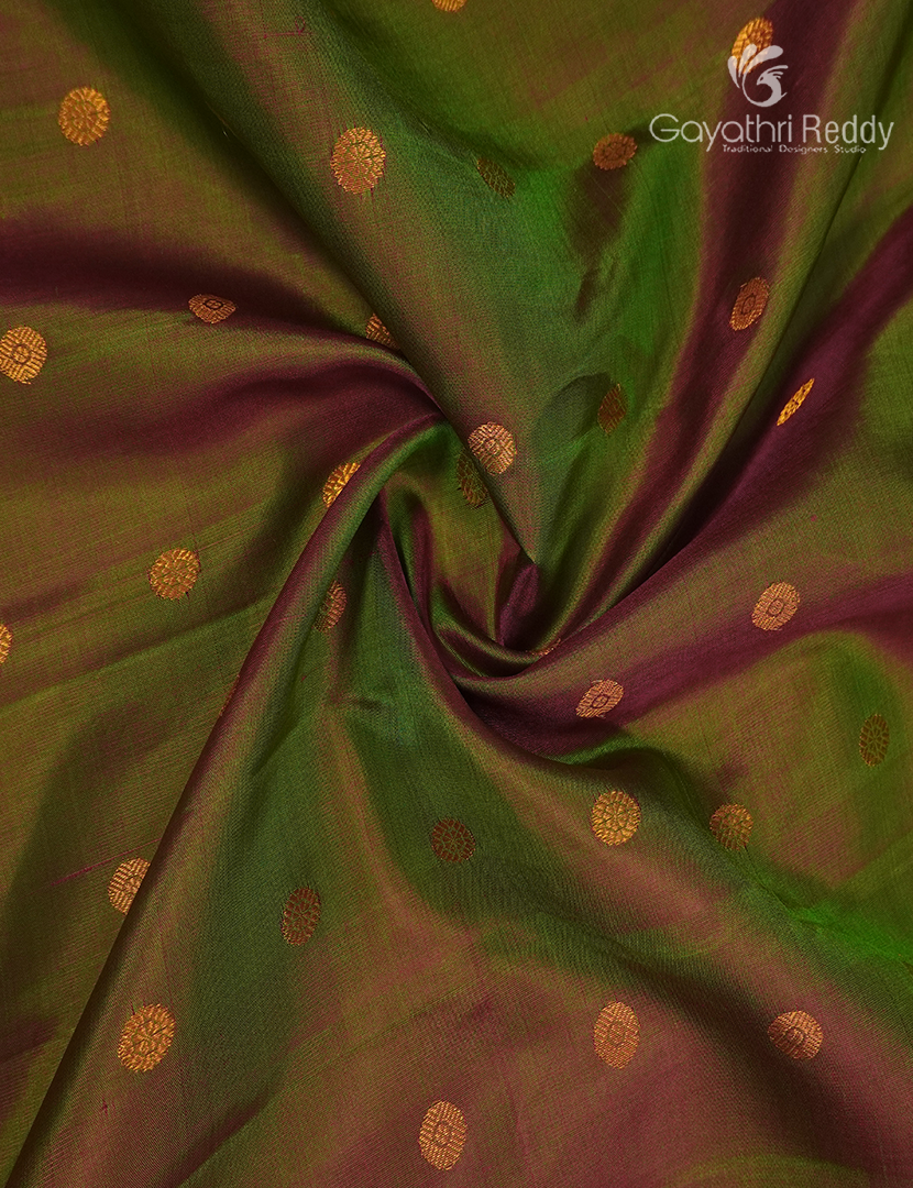 Pure Gadwal Silk Saree in Mehendi Green and Magenta