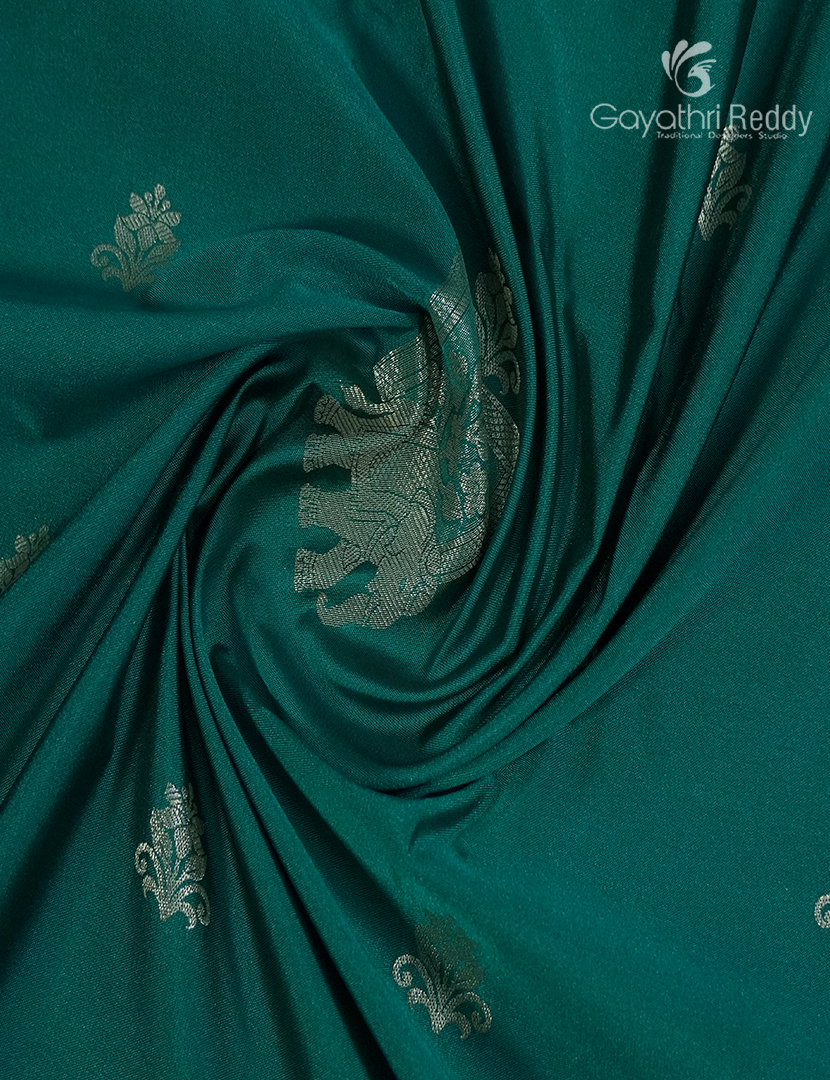 Soft Silk Saree in Deep Rama Green and Burgundy