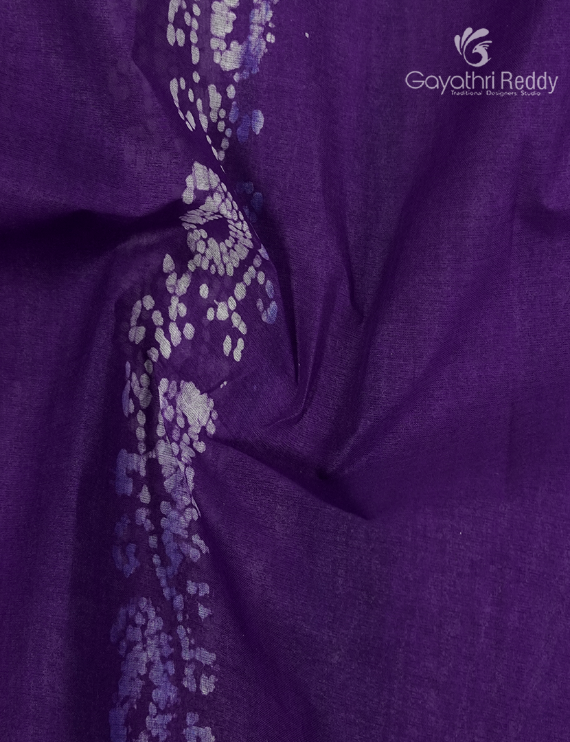 Cotton Batik Print Saree in Purple