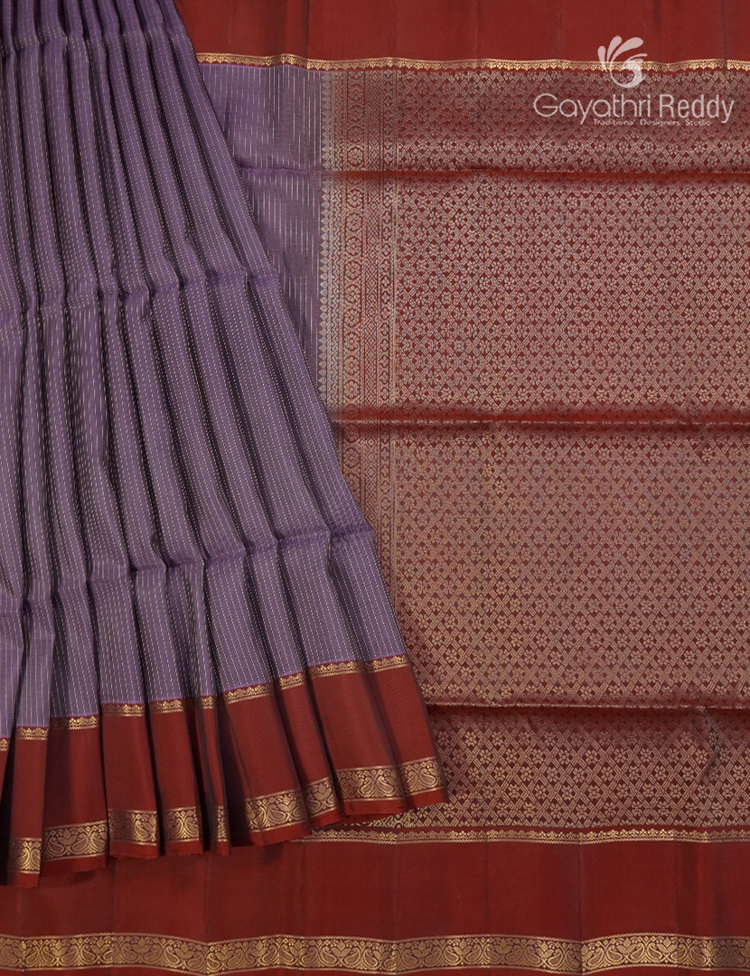 Pure Kanchipuram Light Weight Silk Saree in Mauve Lavender and Maroon