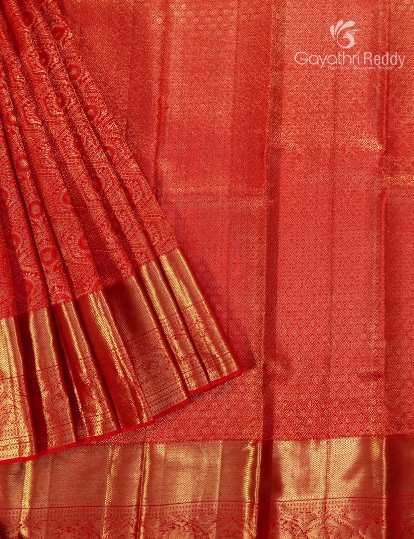 Pure Kanchipuram Muhurtham Silk in Deep Red