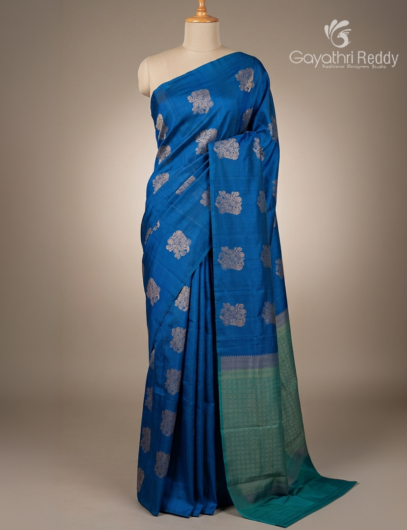 Pure Kanchipuram Silk Saree in Peacock Blue ( Butta Style )