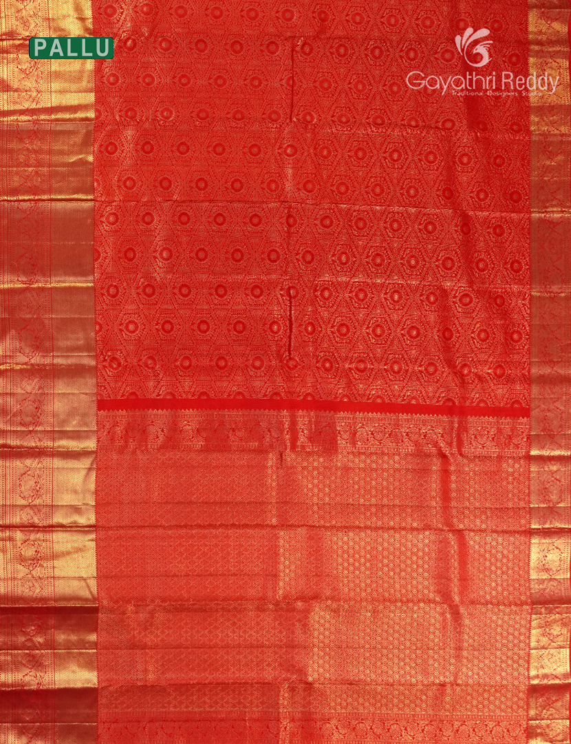 Pure Kanchipuram Muhurtham Silk in Deep Red