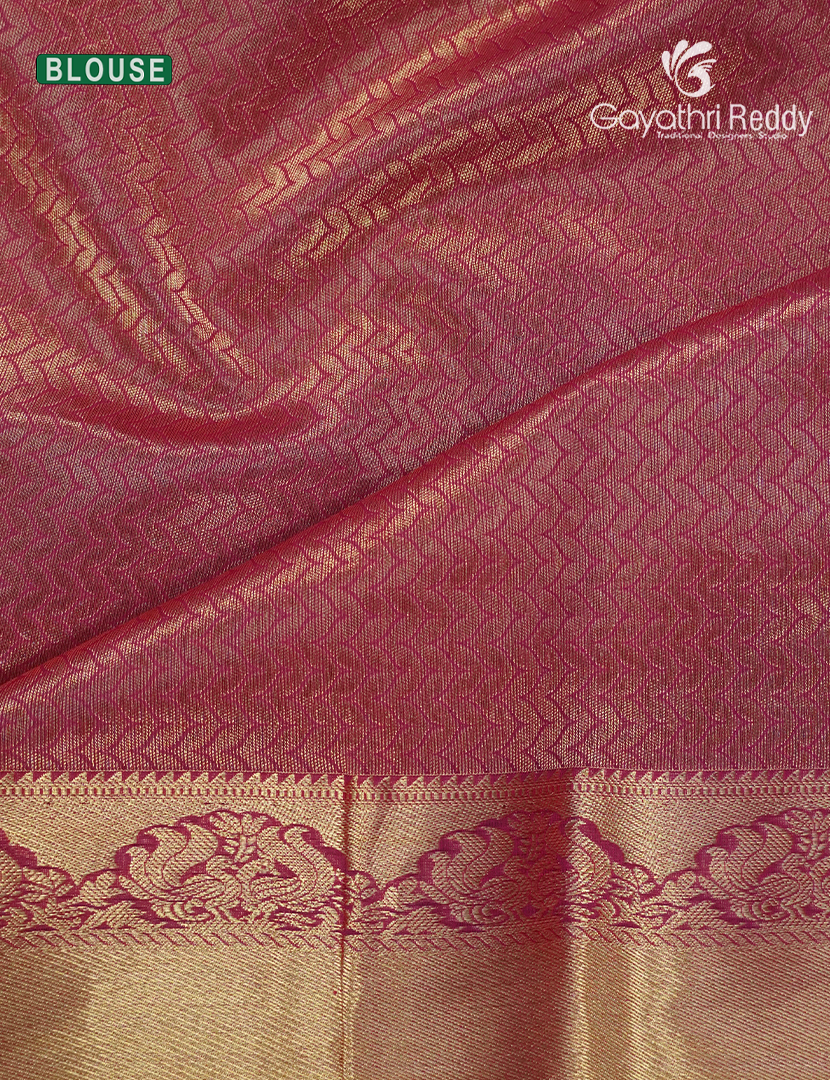 Pure Kanchipuram Sico Saree in Dual Tone of Grey and Red