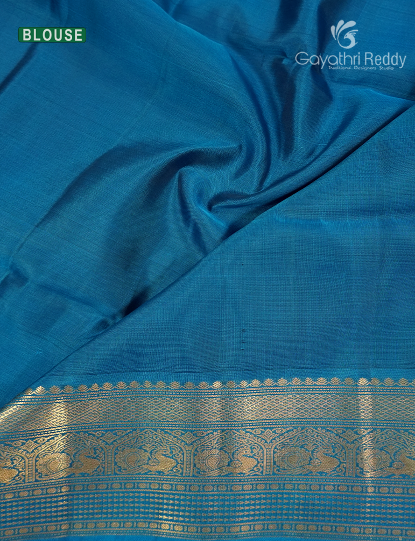 Pure Kanchipuram Soft Silk Saree in Deep Maroon and Blue
