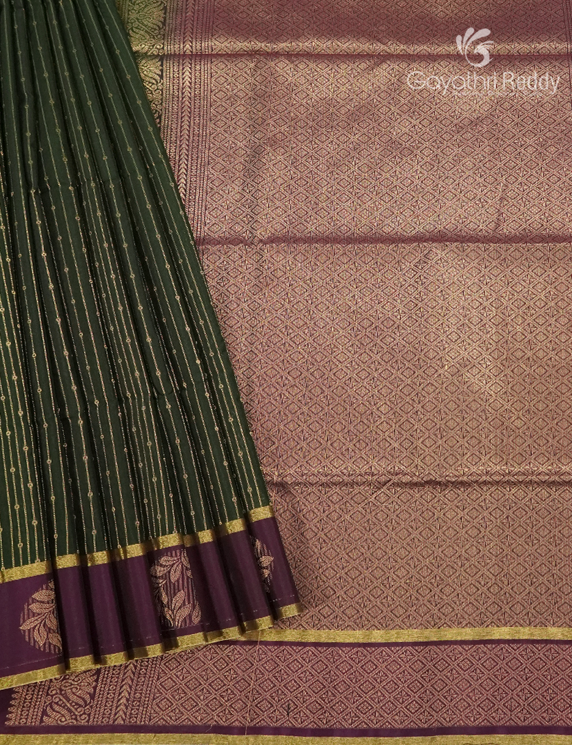 Kanchipuram Sico Saree in Deep Olive Green and Deep Snuff
