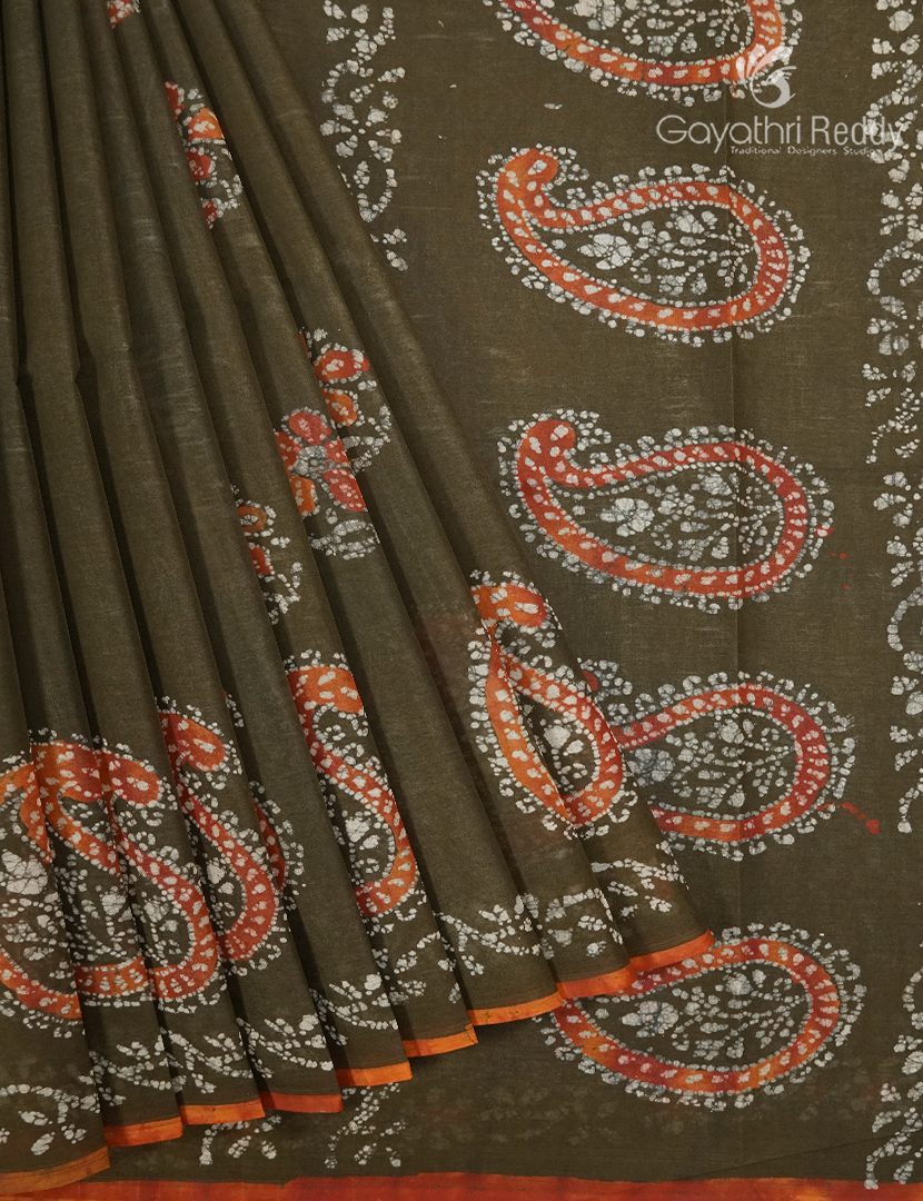 Cotton Batik Print Saree in Deep Mehendi Green
