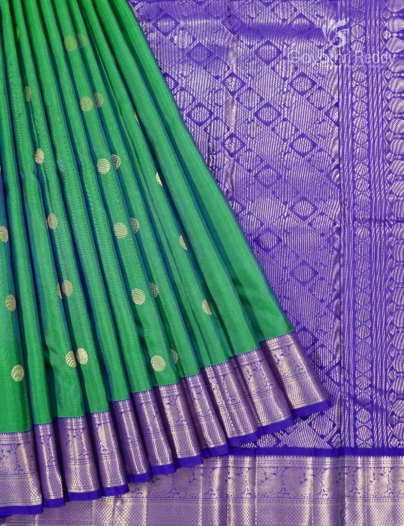 Pure Kanchipuram Silk Saree in Parrot Green and Royal blue (Medium Borders )