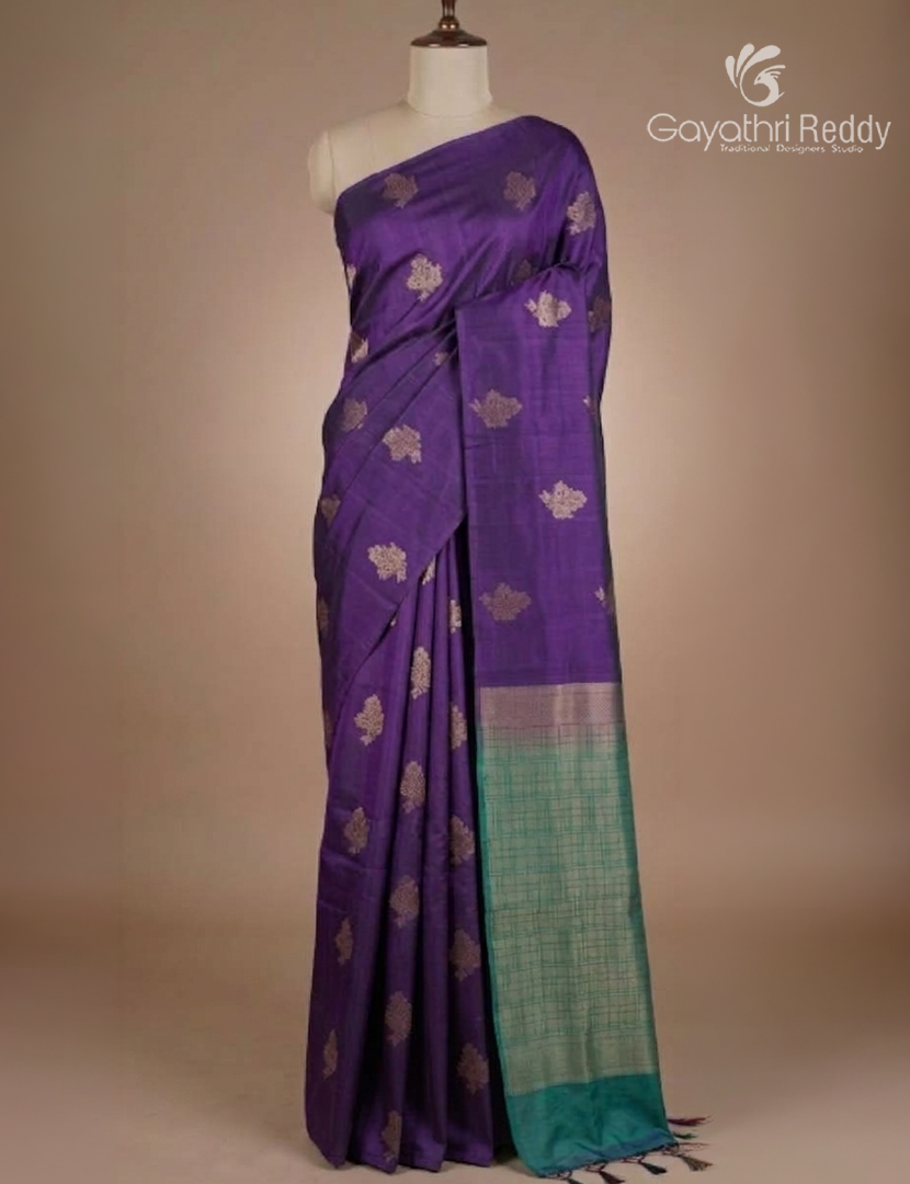 Pure Kanchipuram Silk Saree in Deep Violet ( Butta Style )
