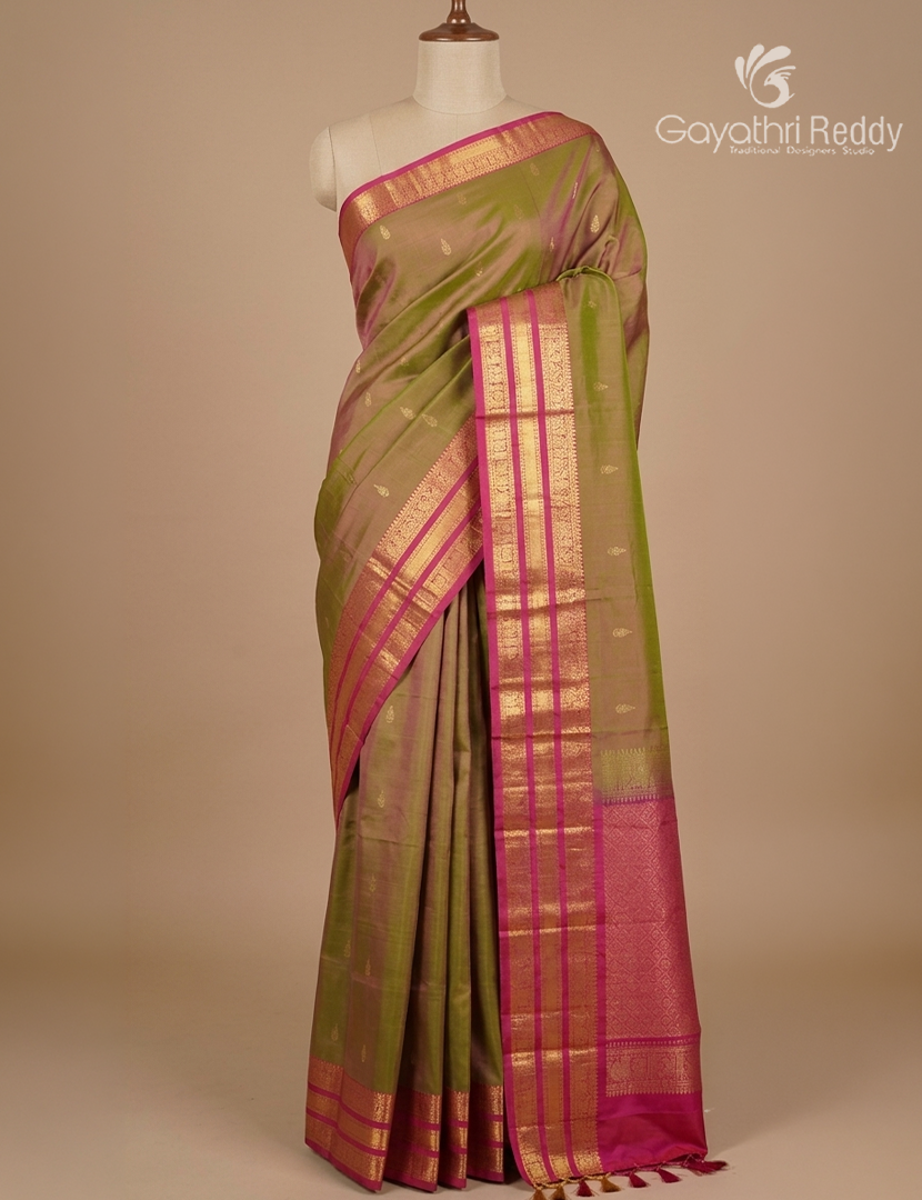 Pure Kanchipuram Silk Saree in Mehendi Green and Pink