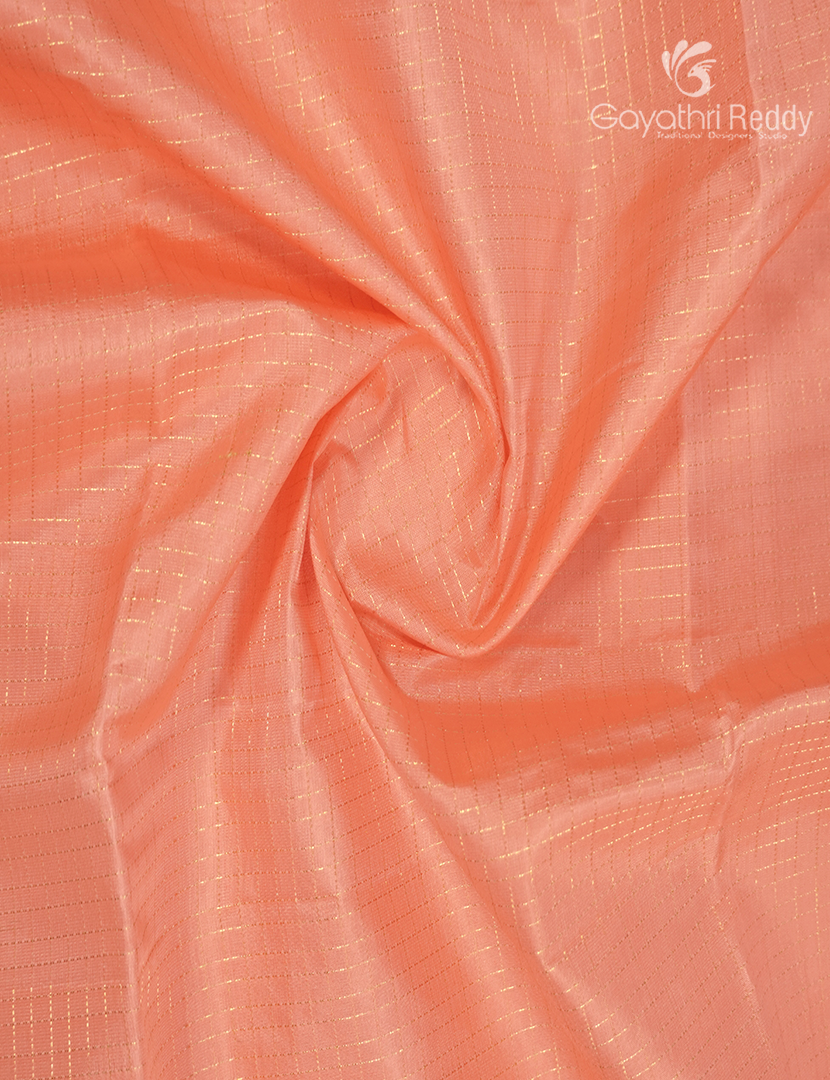 Pure Kanchipuram Vintage Silk Saree in Peach and Golden Yellow