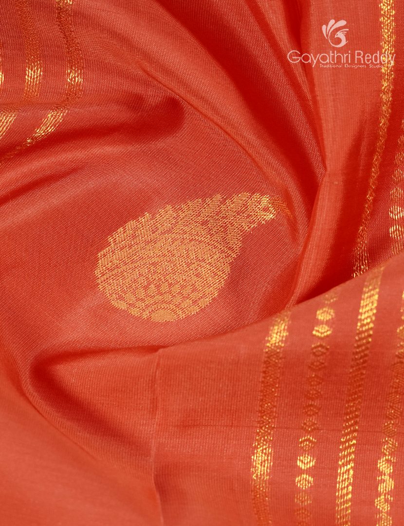 Pure Kanchipuram Silk Vintage Saree in Orange and Red