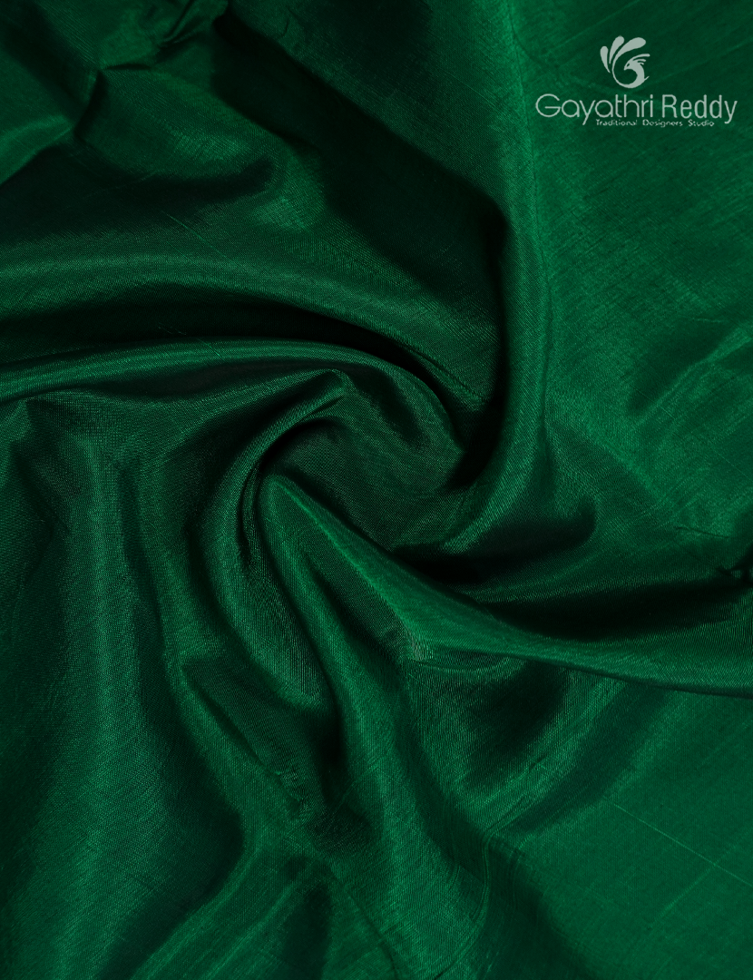 Pure Mangalagiri Langa Voni Set in Bottle Green