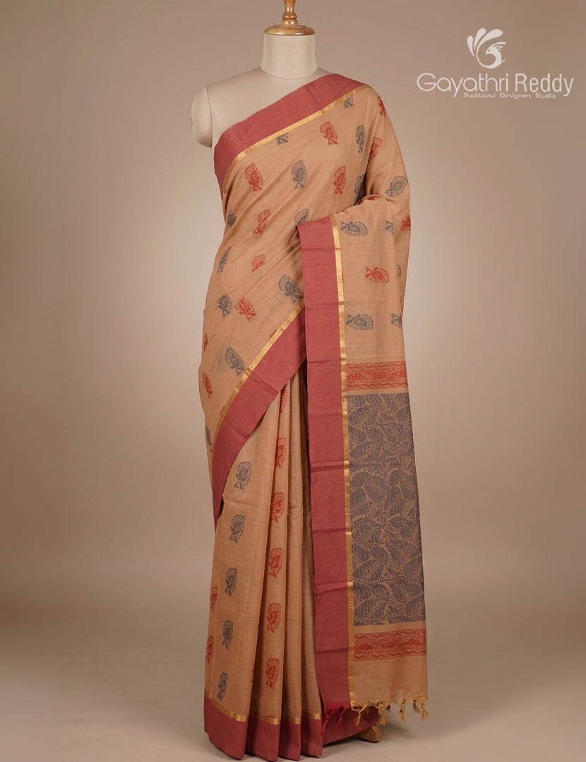Pure Kanchi Cotton Saree in Peach