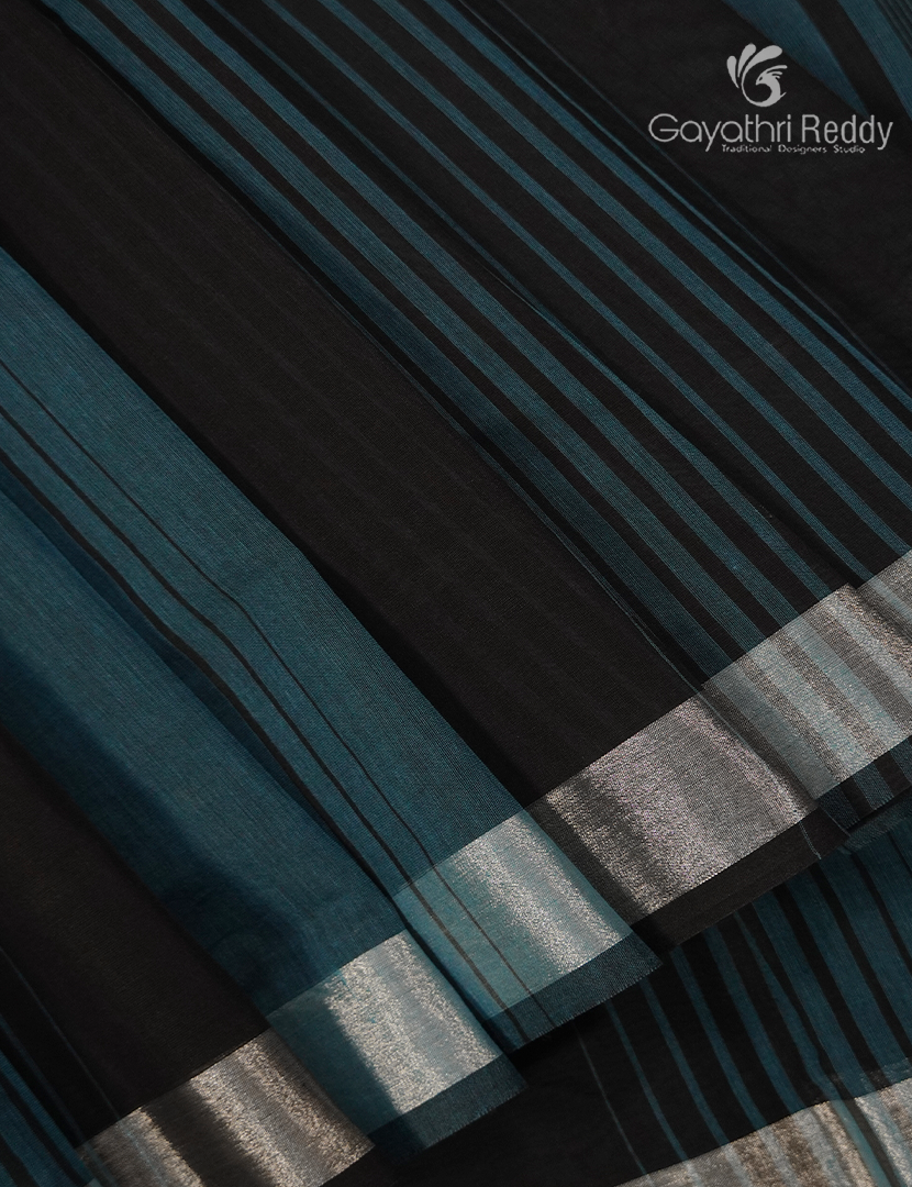 Pure Kanchi Cotton Saree in Deep Rama Green and Black