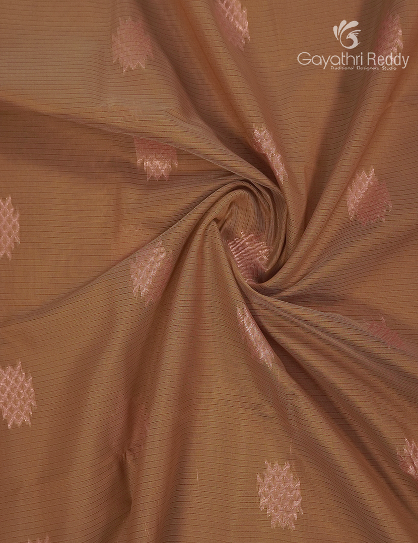 Kanchipuram Sico Saree in Chikoo and Baby Pink