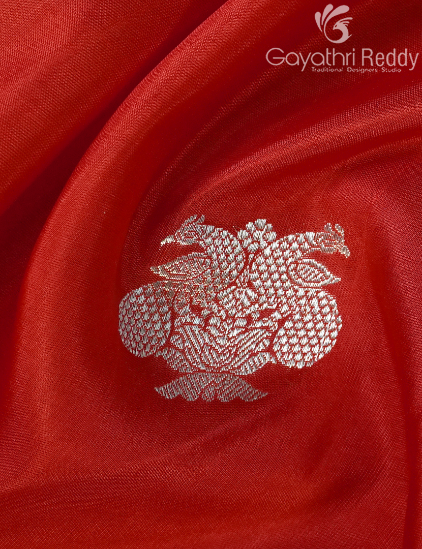 PURE VENKATAGIRI PATTU-VP1157