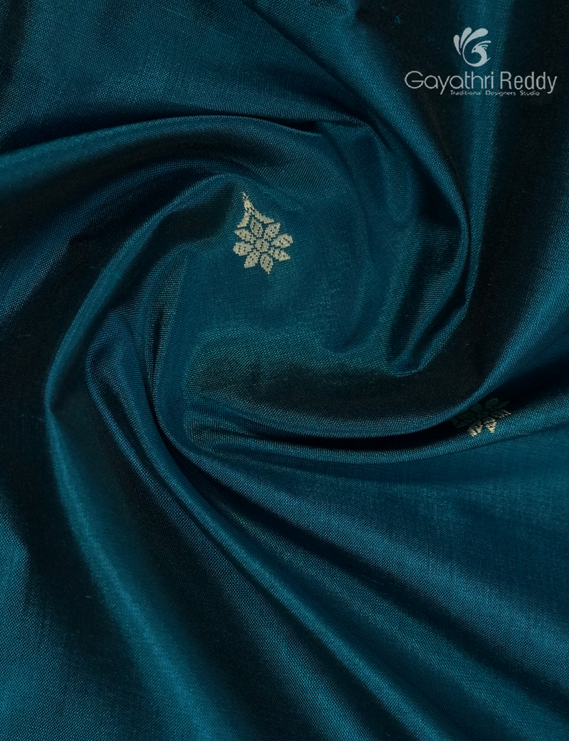 Pure Banaras Katan Silk Saree in Deep Peacock Green