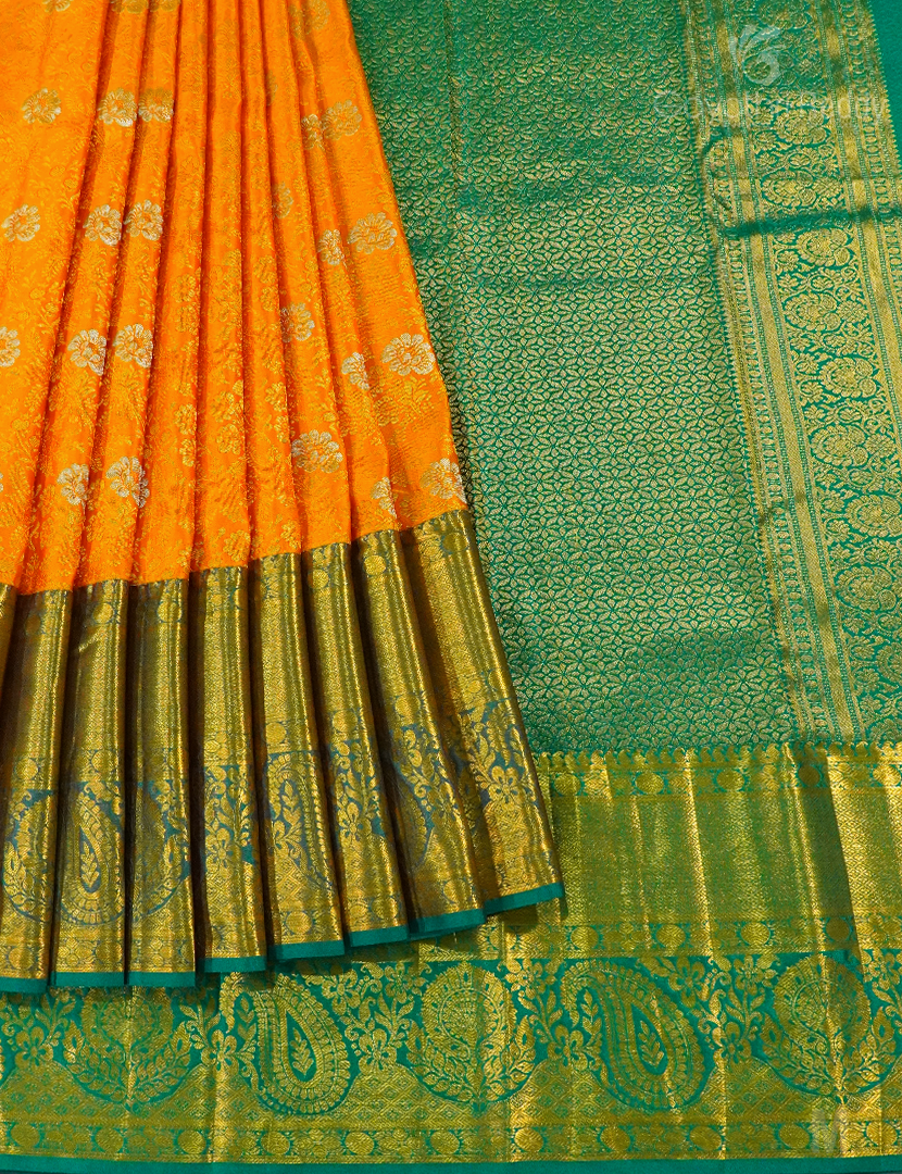 KANCHI PATTU-KP7581