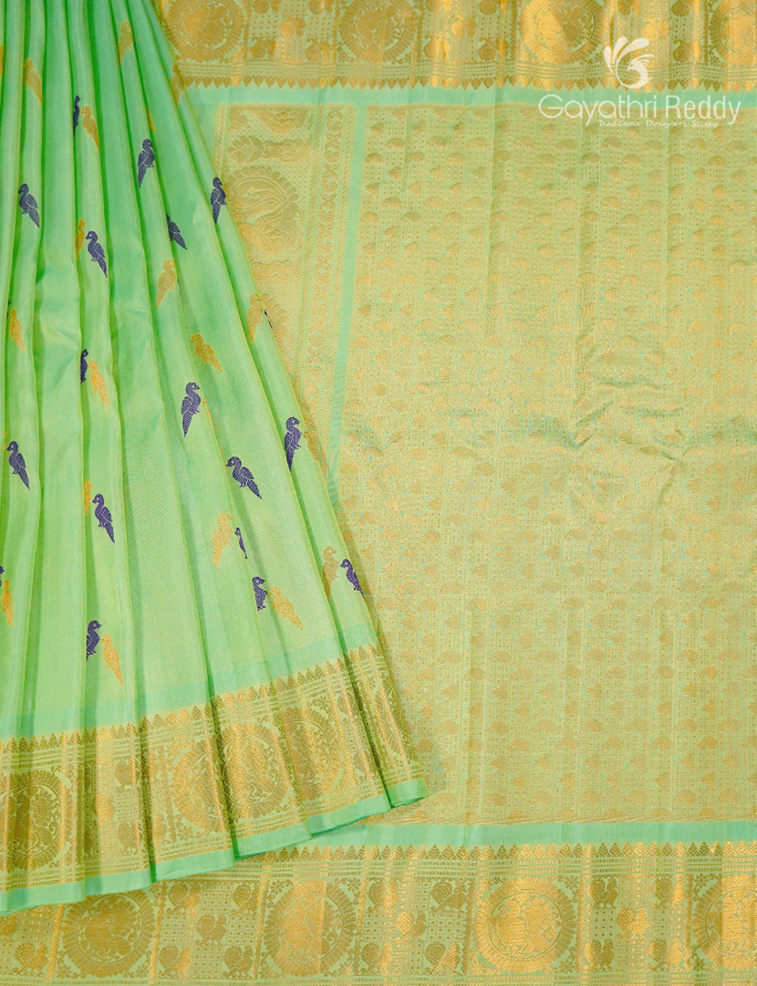 Pure Gadwal Silk Saree in Light Green