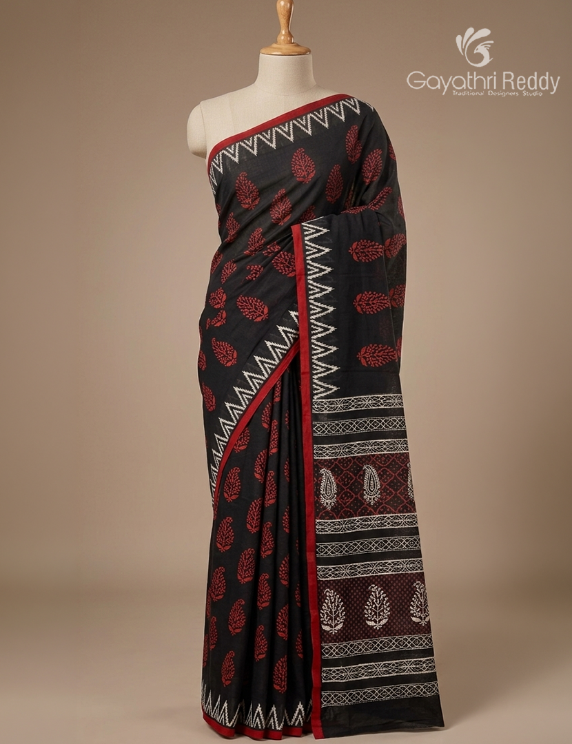 Vidharbha Cotton Saree in Black and Red