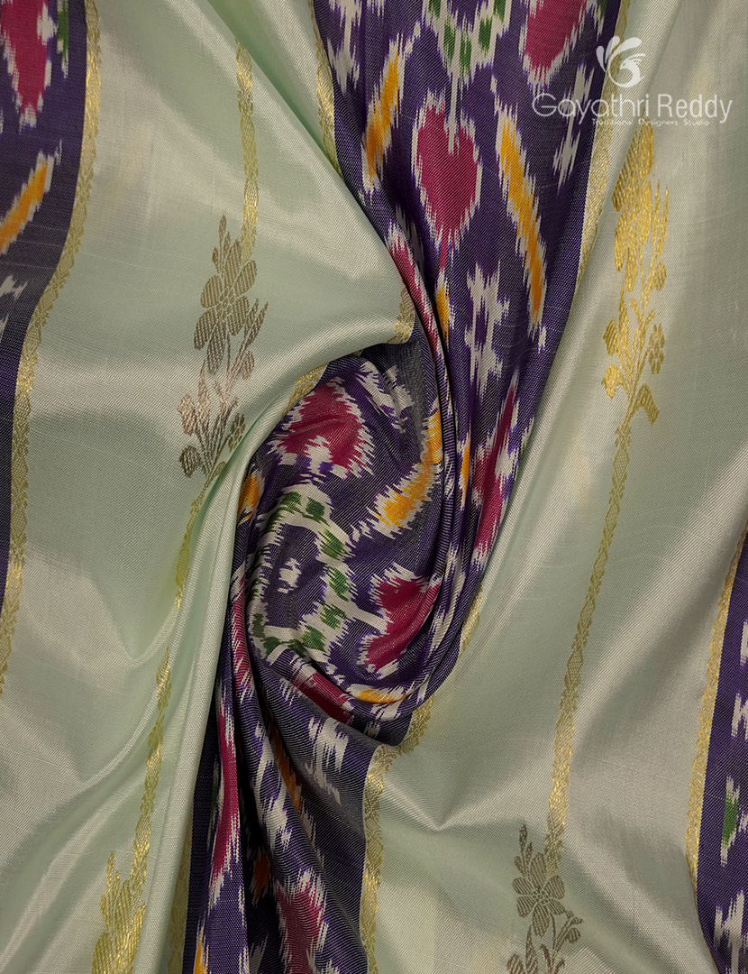 Pure Ikat Silk Saree in Cream and Grey