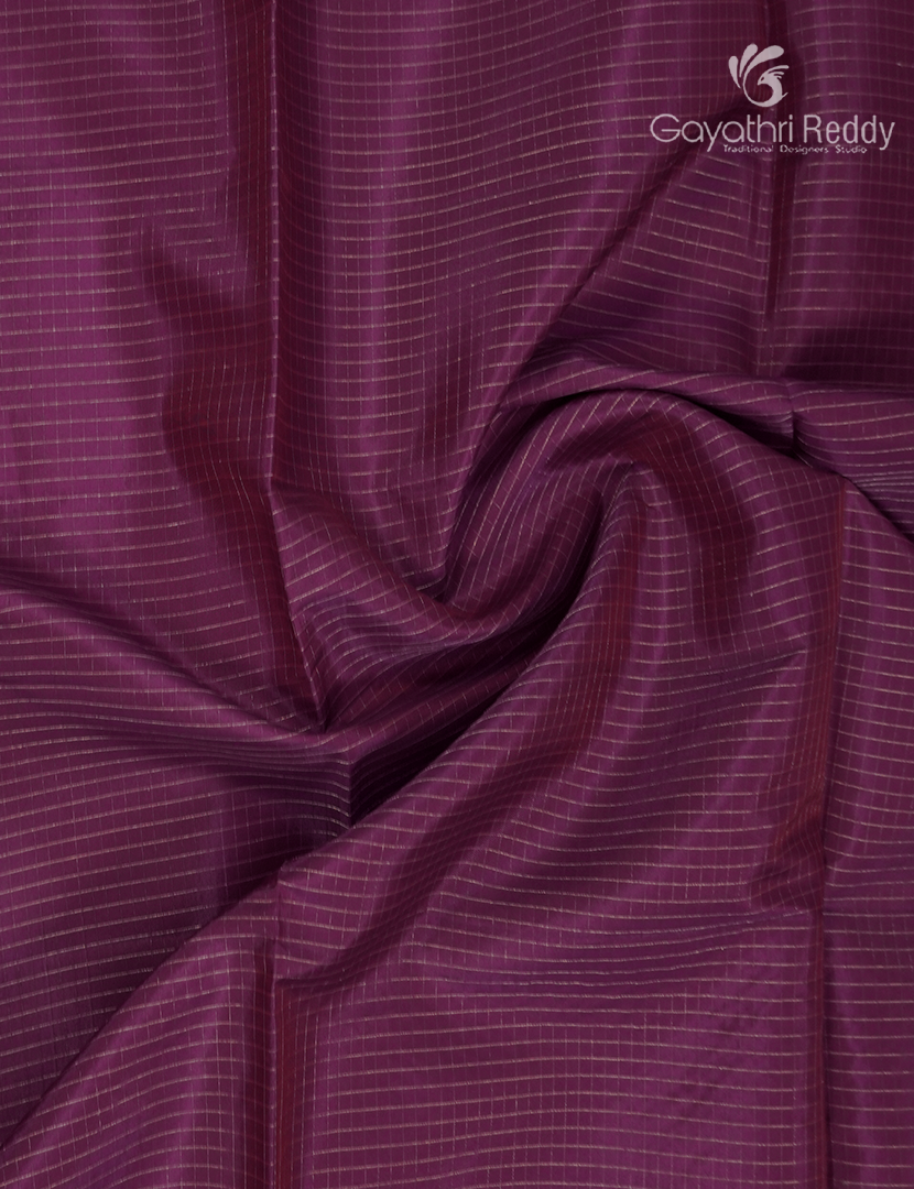 Pure Kanchipuram Light Weight Silk Saree in Wine and Mauve Lavender