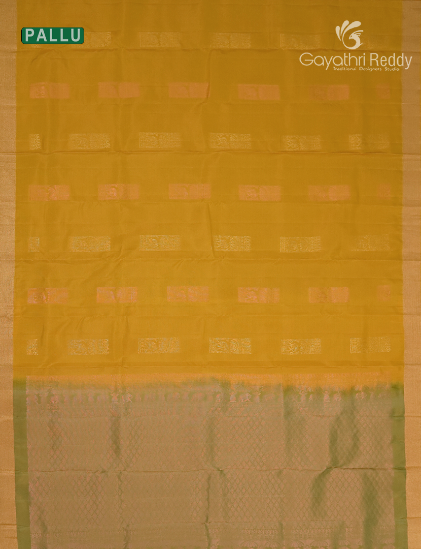 Pure Kanchipuram Silk Saree in Yellow ( Small Borders )-