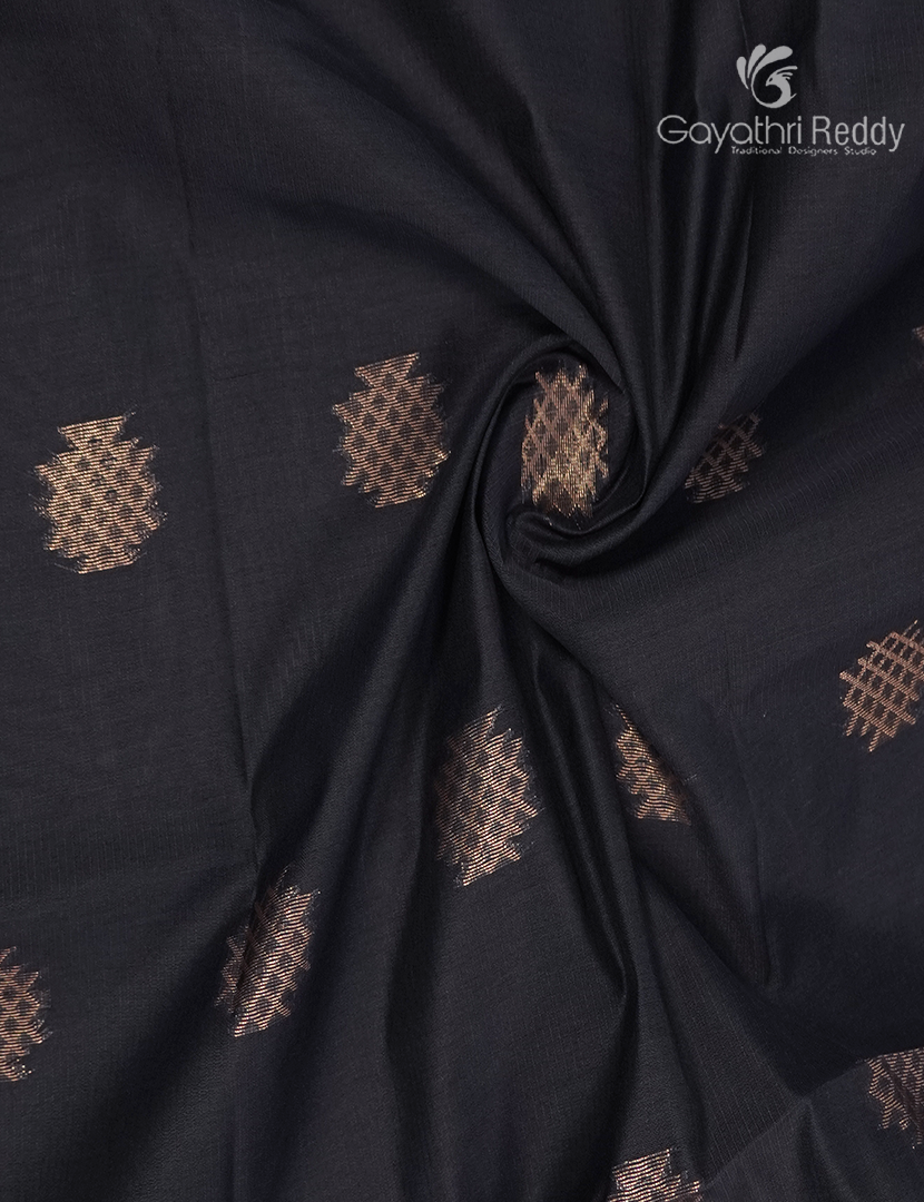 Kanchipuram Sico Saree in Black and Maroon Red