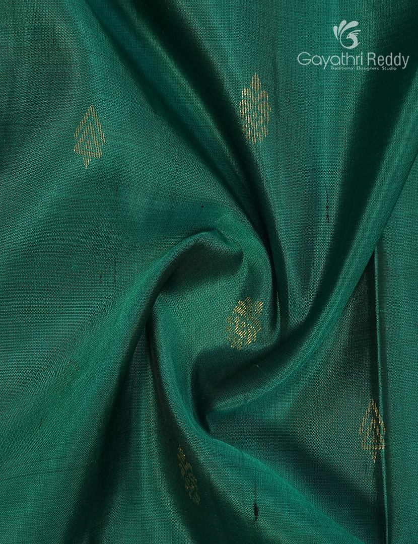 Pure Kanchipuram Soft Silk Saree in Sea Green and Deep Violet