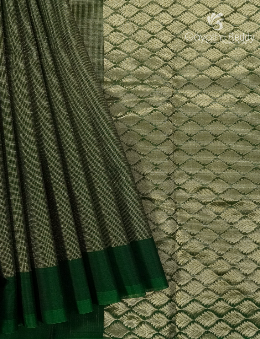 Pure Kanchipuram Sico Saree in Bottle Green