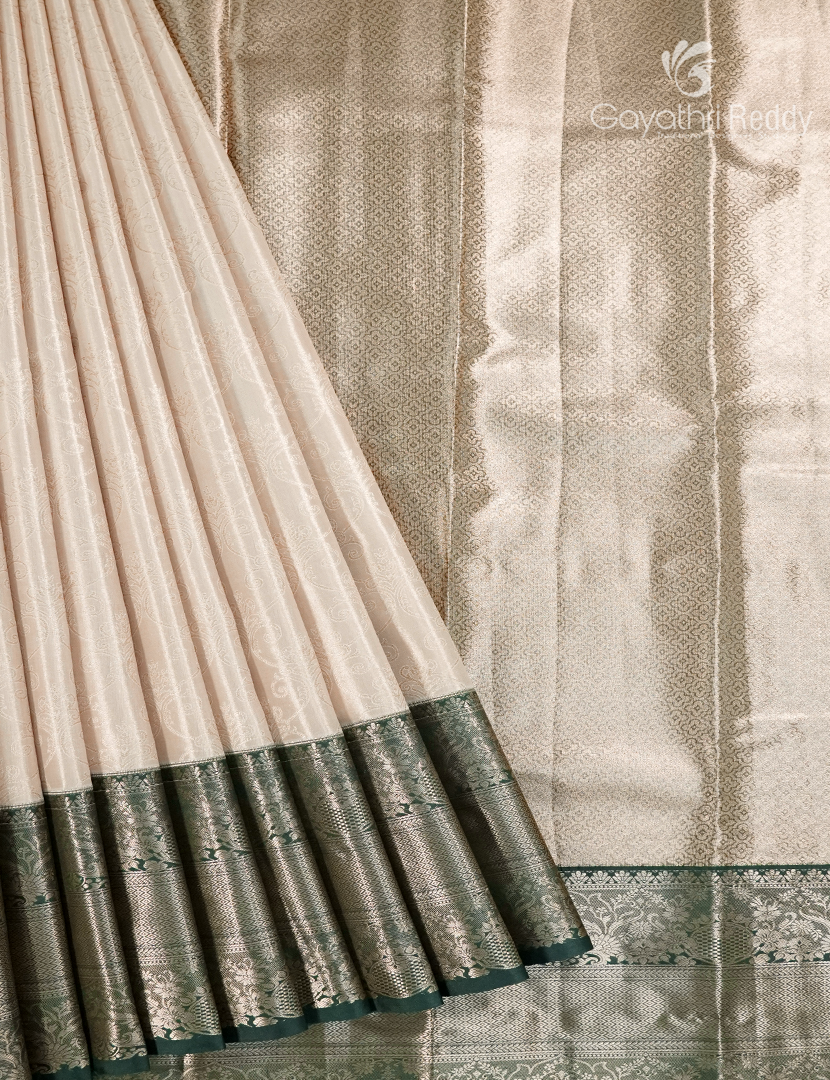 Semi Kanchipuram Silk Saree in Golden Cream and Green