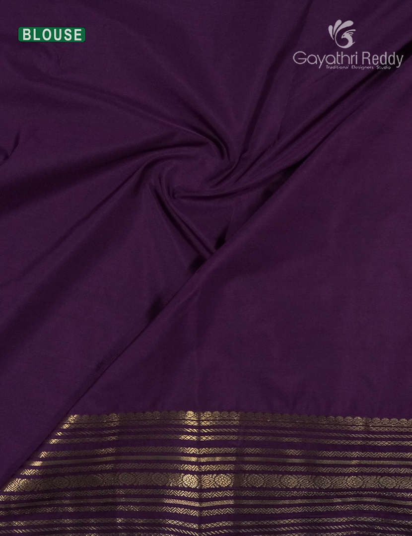 Semi Kanchipuram Silk Saree in Deep Sage Green and Deep Violet