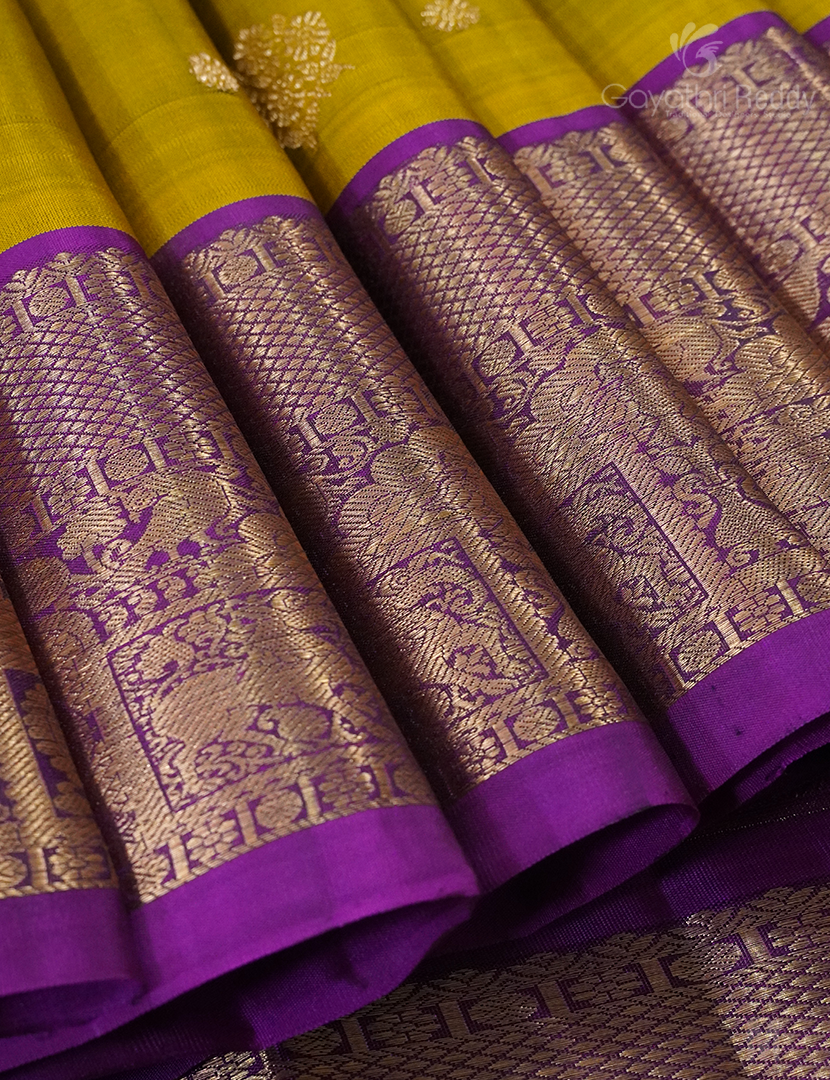 PURE KANCHI PATTU MEDIUM BORDER-KP7777