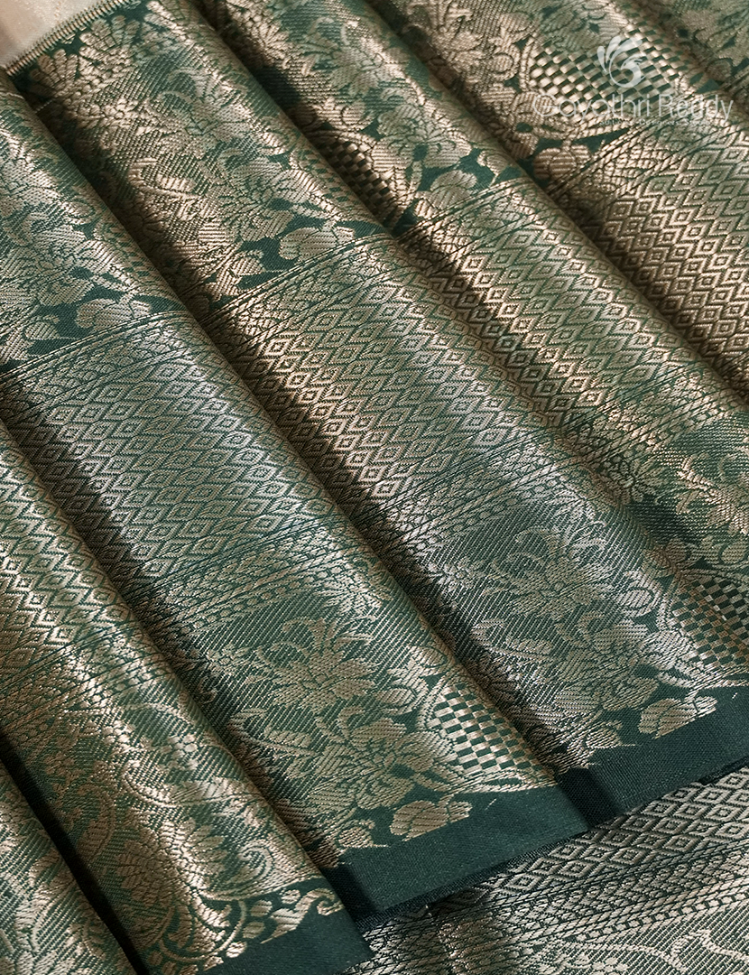 Semi Kanchipuram Silk Saree in Golden Cream and Green
