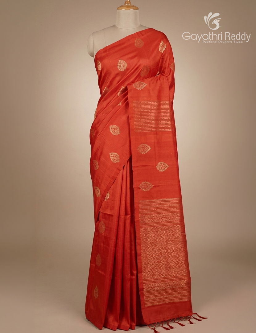 Pure Kanchipuram Light Weight Silk Saree in Orange