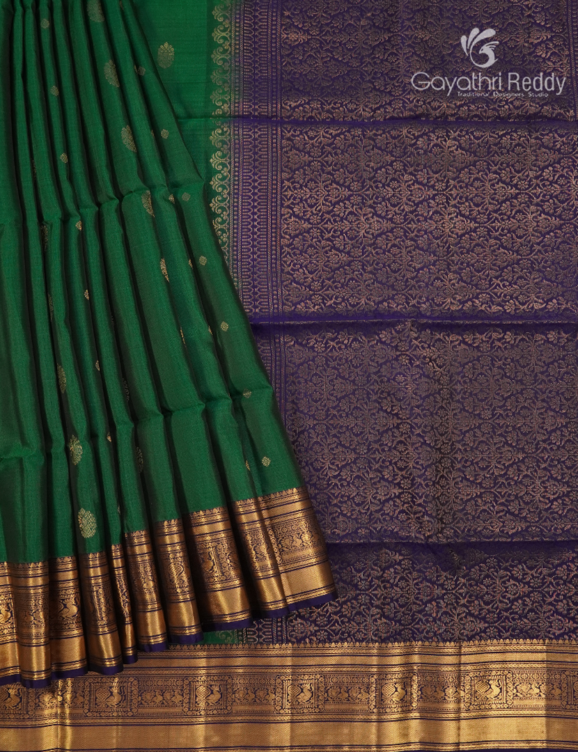Pure Kanchipuram Soft Silk Saree in Bottle Green and Navy Blue