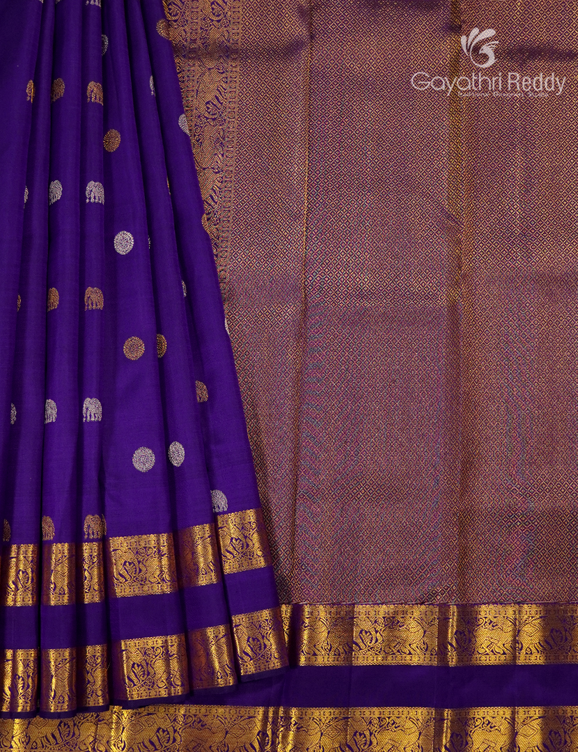 Pure Kanchipuram Silk Saree in Purple ( Butta Pattern )